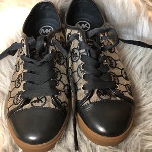 MK shoes